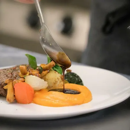 호텔 2theimat - & Restaurant 4*