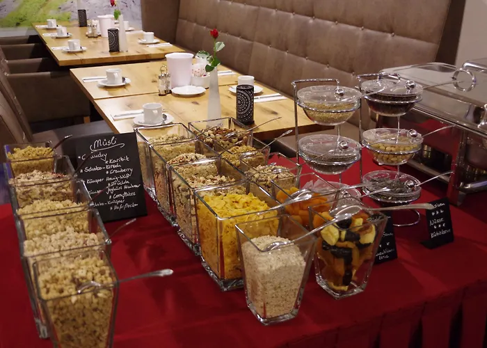 2theimat - & Restaurant מלון